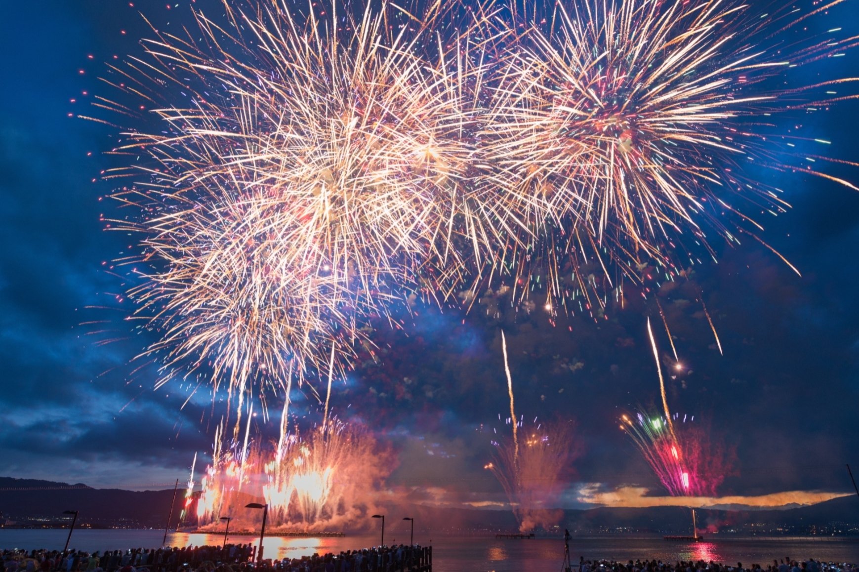 【朱白】2025年8月15日　諏訪湖祭湖上花火大会　ご宿泊予約について
